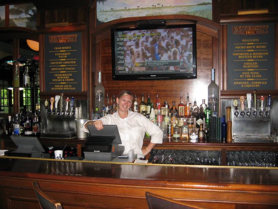 University Grill | restaurant | 7790 Cypress Lake Dr, Fort Myers, FL 33907, USA | 2394374377 OR +1 239-437-4377