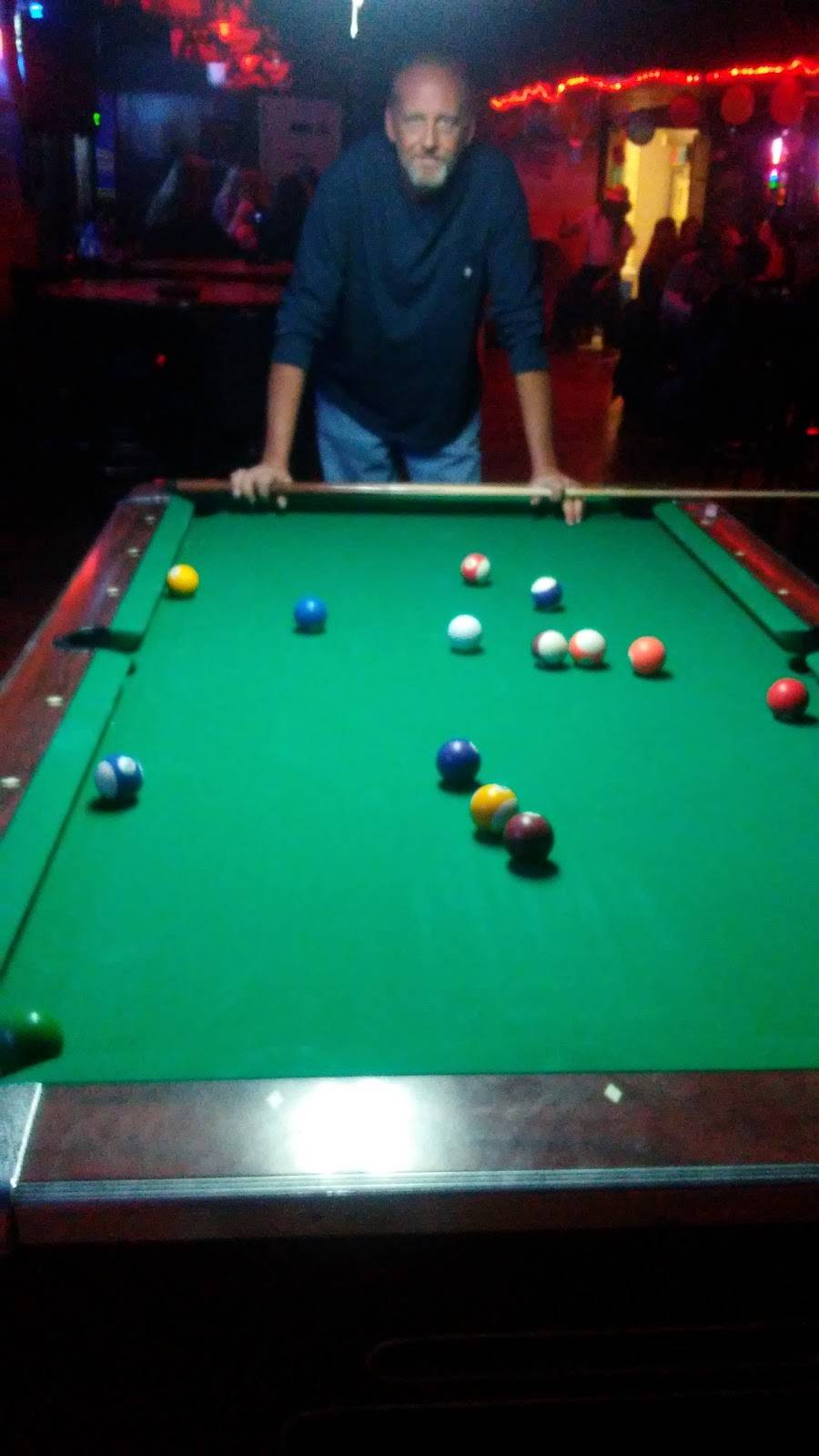 Orange Bee Tavern | restaurant | 5903 Chapman Hwy, Knoxville, TN 37920, USA | 8655739902 OR +1 865-573-9902