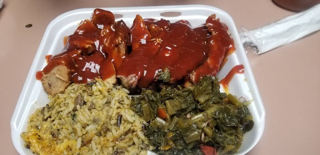 BUKKS BBQ SMOKEHOUSE~BBSH | restaurant | 2068 N Arlington Ave, Indianapolis, IN 46218, USA | 3176003236 OR +1 317-600-3236