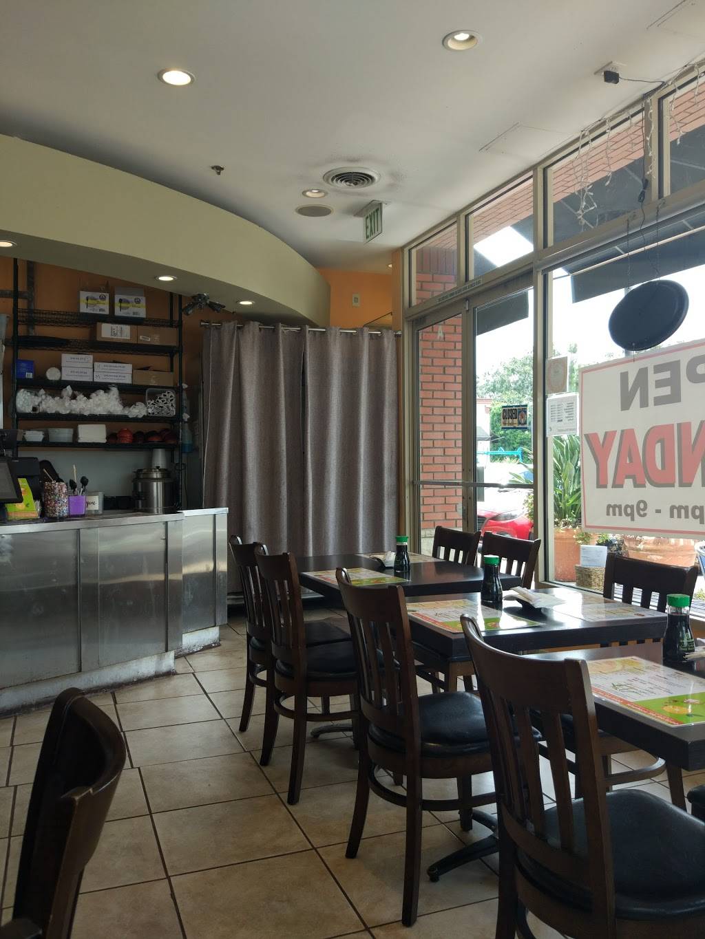 Orange Roll & Sushi | restaurant | 139 W First St, Tustin, CA 92780, USA | 7147349300 OR +1 714-734-9300