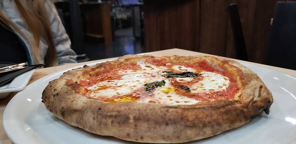 Iniga Pizzeria Napoletana | restaurant | 215 W Jefferson St, Ottawa, IL 61350, USA | 8153249230 OR +1 815-324-9230