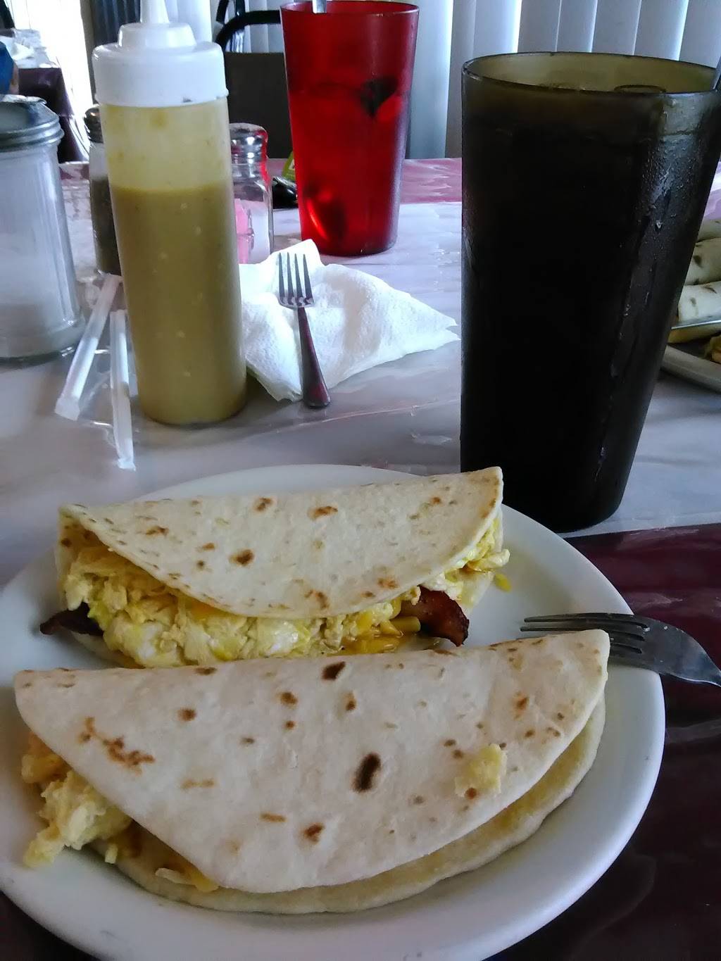 Cowgirls Cafe | restaurant | 2543 Goliad Rd, San Antonio, TX 78223, USA | 2103373841 OR +1 210-337-3841