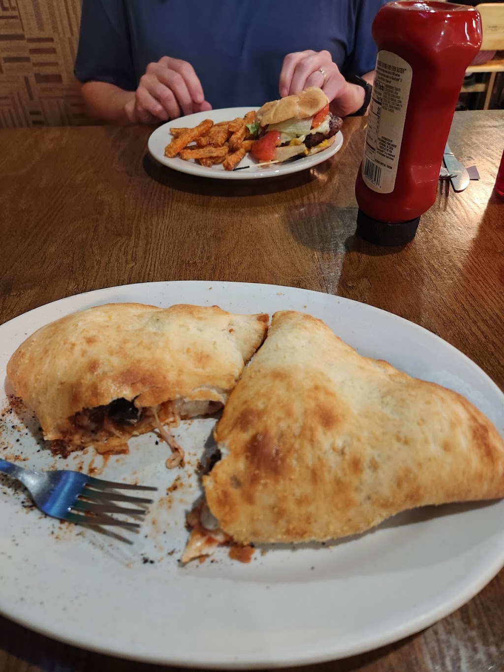 Winsteads American Grill & King Of Pizza | restaurant | 1480 N Gateway Ave, Rockwood, TN 37854, USA | 8652458882 OR +1 865-245-8882