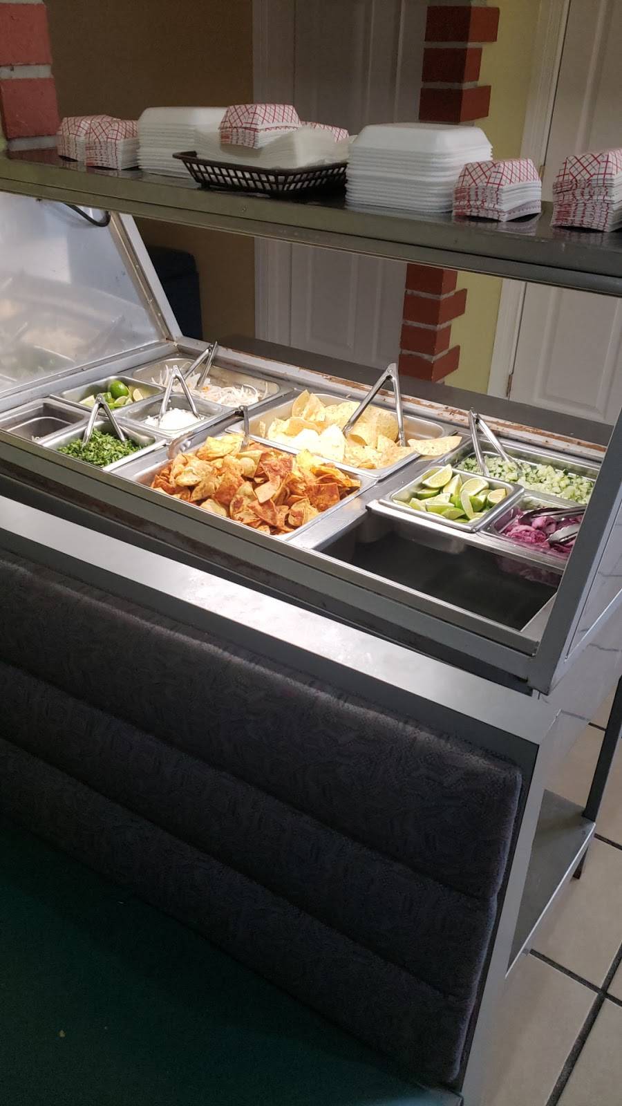 Los Chavalos Tacos, Tortas y Hamburguesas | restaurant | 14831 Horizon Blvd, El Paso, TX 79928, USA | 9152039999 OR +1 915-203-9999