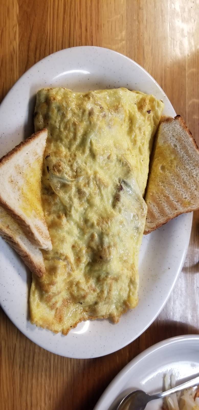 Park-Et Fine Foods | restaurant | 211 S Kingshighway St, Perryville, MO 63775, USA | 5735474147 OR +1 573-547-4147