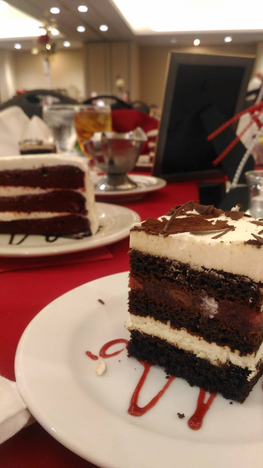 Boulevard Grill | restaurant | 200 McDonald Dr, Lawrence, KS 66044, USA | 7858417077 OR +1 785-841-7077