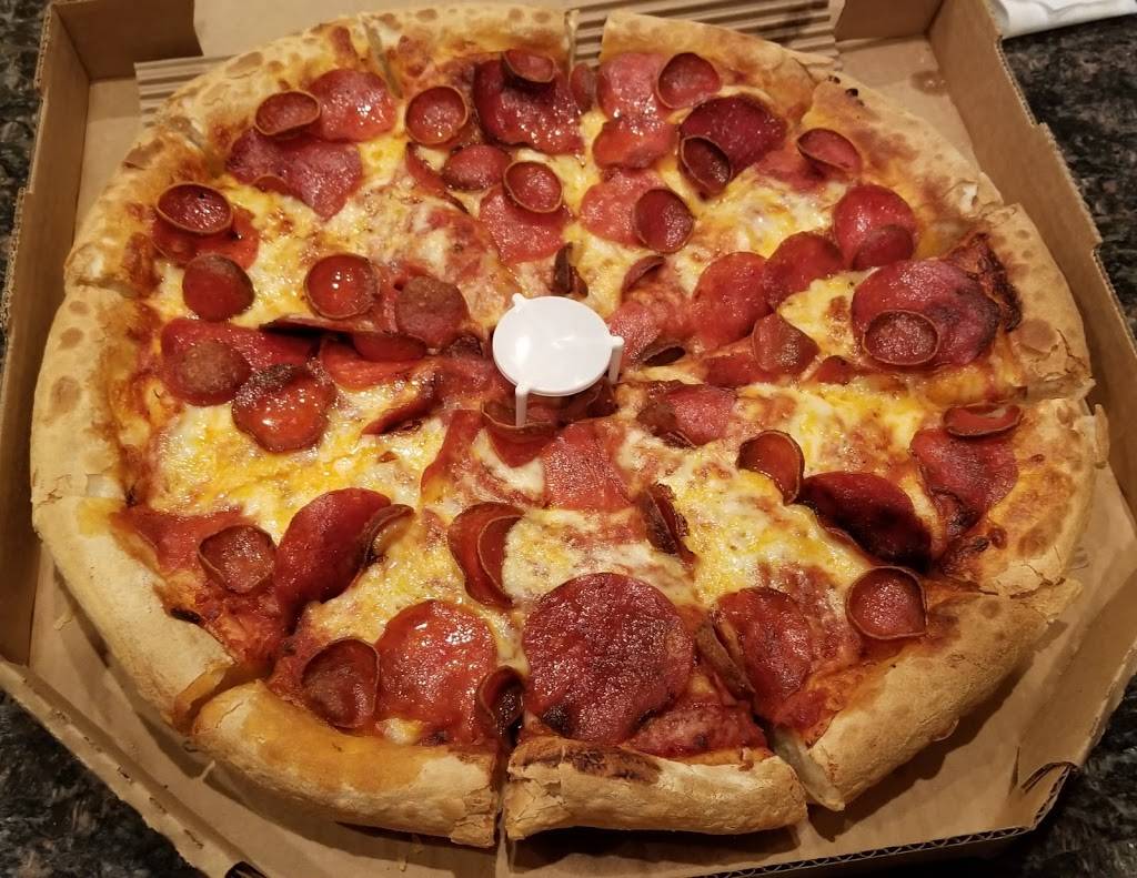 Round Table Pizza | meal delivery | 16534 Soledad Canyon Rd, Canyon Country, CA 91387, USA | 6612528000 OR +1 661-252-8000