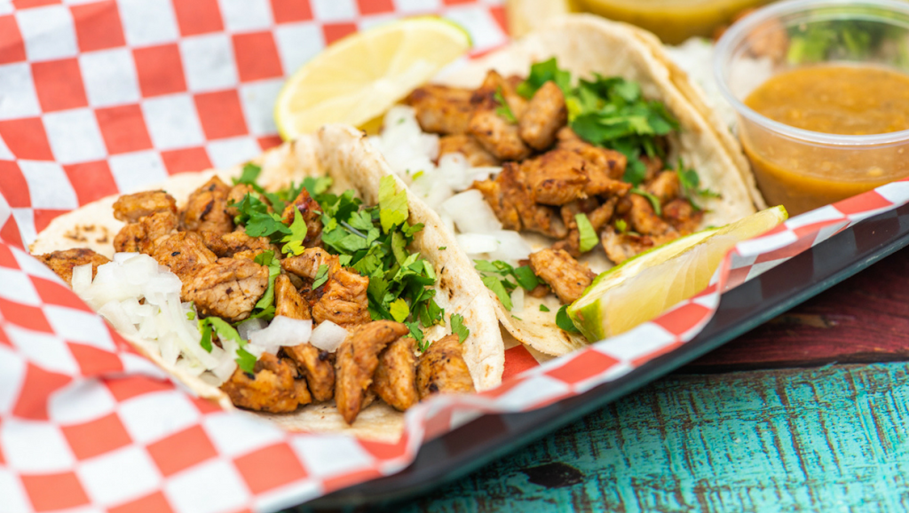 Gilberts Deli | restaurant | 1921 N. Federal Highway @B, Kwik Food Store, Boca Raton, FL 33432, USA | 5619953783 OR +1 561-995-3783