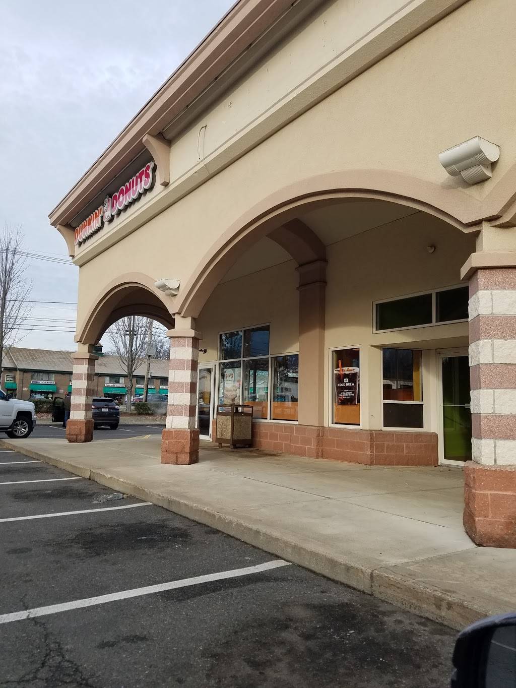 Dunkin | bakery | 79 Lynnfield St, Peabody, MA 01960, USA | 9785873388 OR +1 978-587-3388