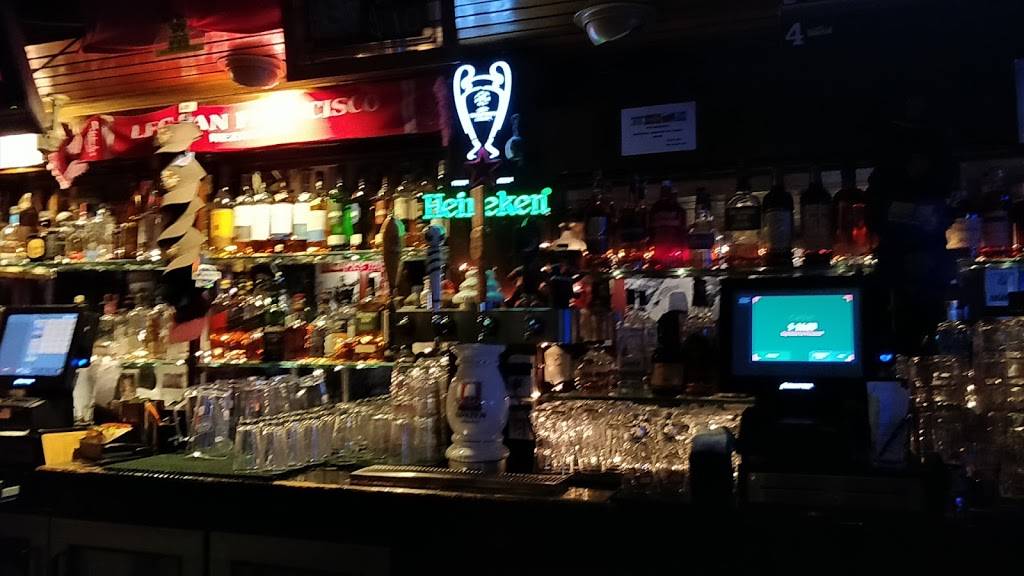 Kezar Bar & Restaurant | restaurant | 900 Cole St, San Francisco, CA 94117, USA | 4156817678 OR +1 415-681-7678