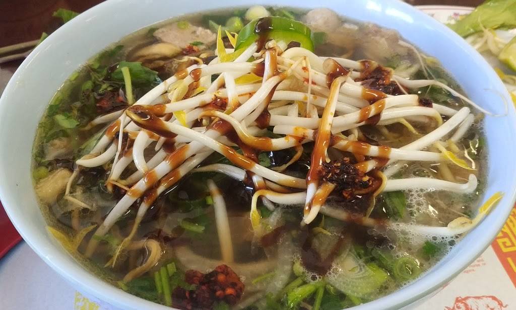 Pho 888 | restaurant | 1521 2nd Ave, Des Moines, IA 50314, USA | 5152881595 OR +1 515-288-1595