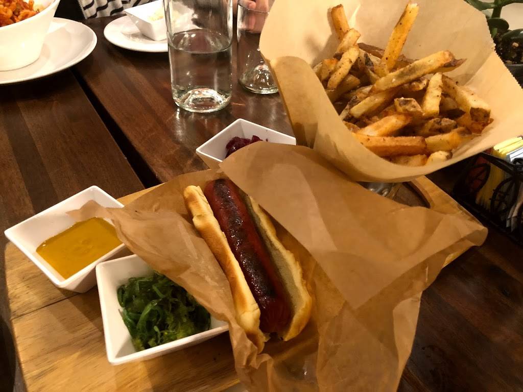 River Rock Kitchen | restaurant | 818 Shipyard Dr, Wilmington, DE 19801, USA | 3026542900 OR +1 302-654-2900