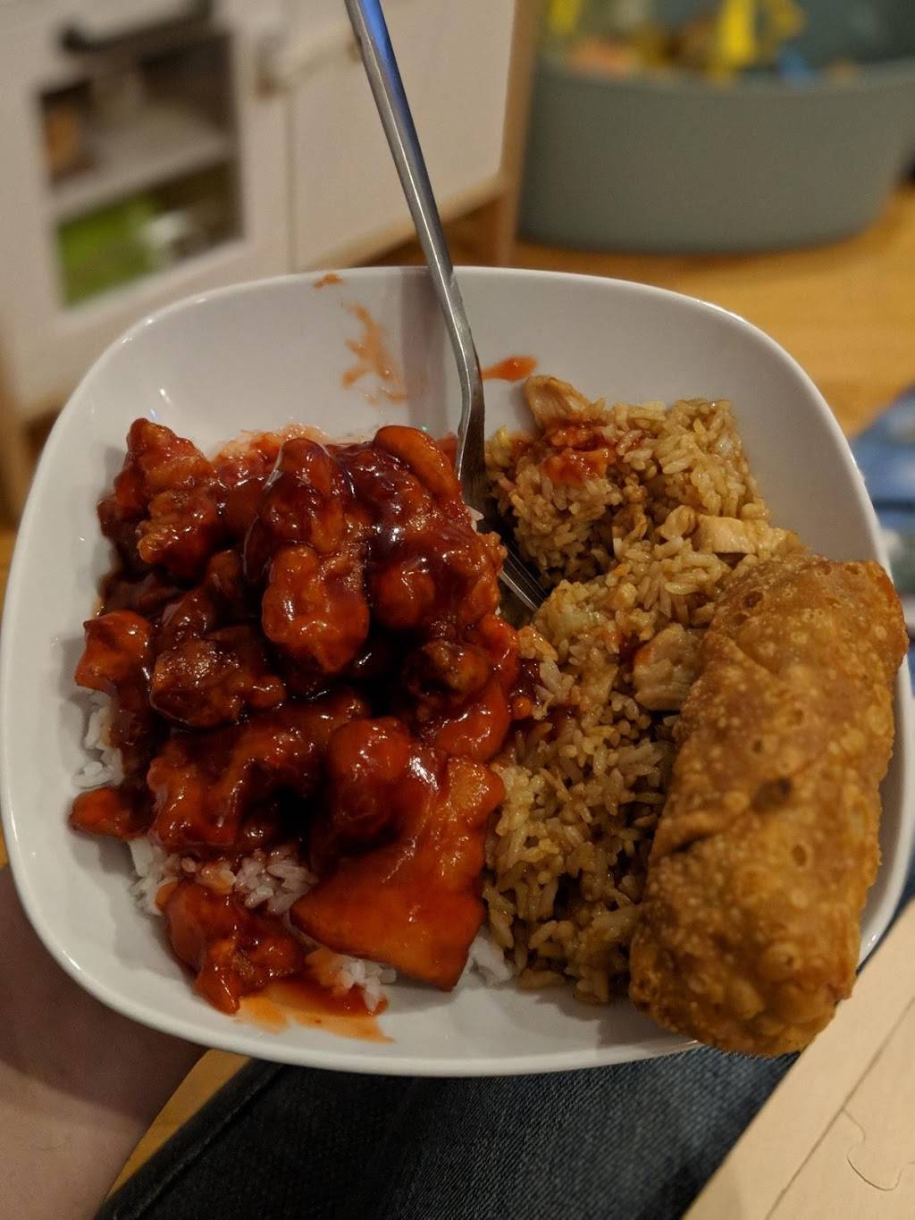 Family House Restaurant | restaurant | 1007 W Argyle St, Chicago, IL 60640, USA | 7735067388 OR +1 773-506-7388