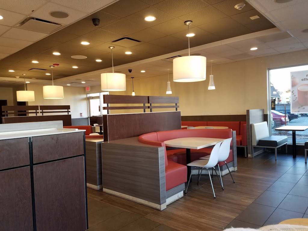 McDonalds | cafe | 665 Long Beach Rd, Long Beach, NY 11561, USA | 5164326442 OR +1 516-432-6442