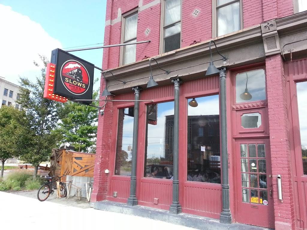 Slows Bar BQ | restaurant | 2138 Michigan Ave, Detroit, MI 48216, USA | 3139629828 OR +1 313-962-9828