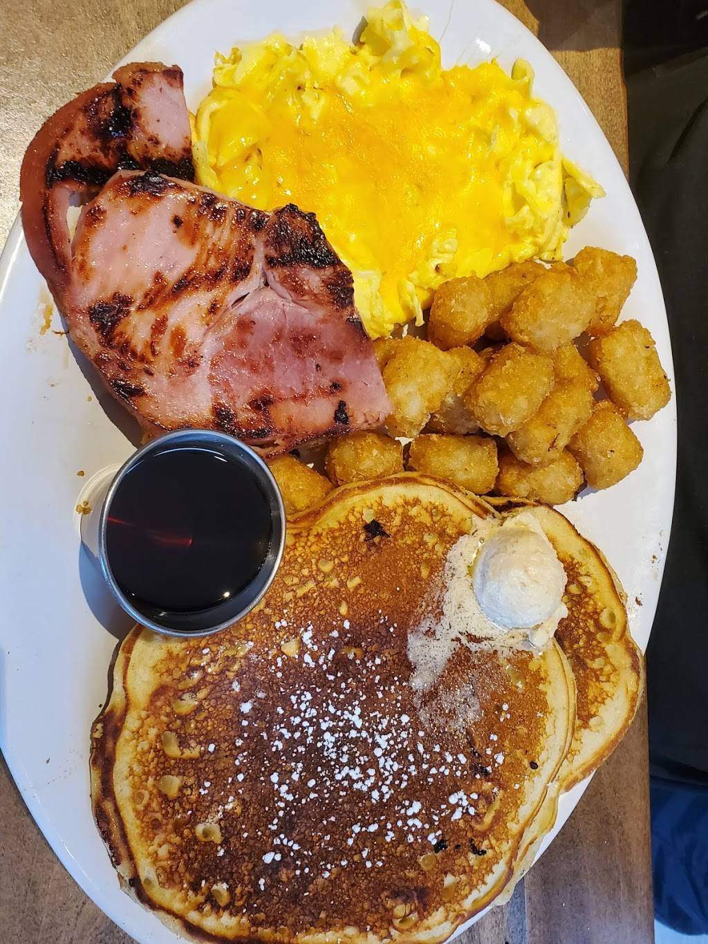 Ellie’s Farmhouse | restaurant | 436 Broadway, Methuen, MA 01844, USA | 9782088062 OR +1 978-208-8062