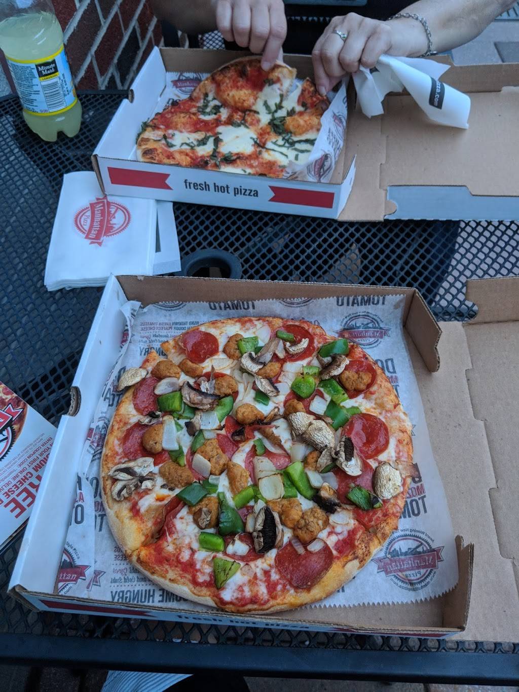 Manhattan Pizza | restaurant | 12975 Highland Crossing Dr C, Herndon, VA 20171, USA | 7034816580 OR +1 703-481-6580