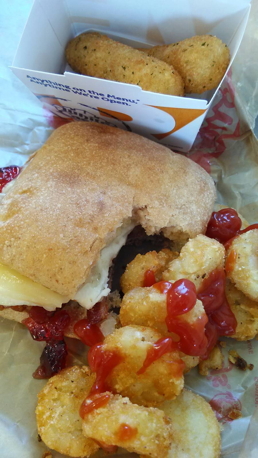 White Castle | restaurant | 700 W Broadway, Louisville, KY 40202, USA | 5025841531 OR +1 502-584-1531