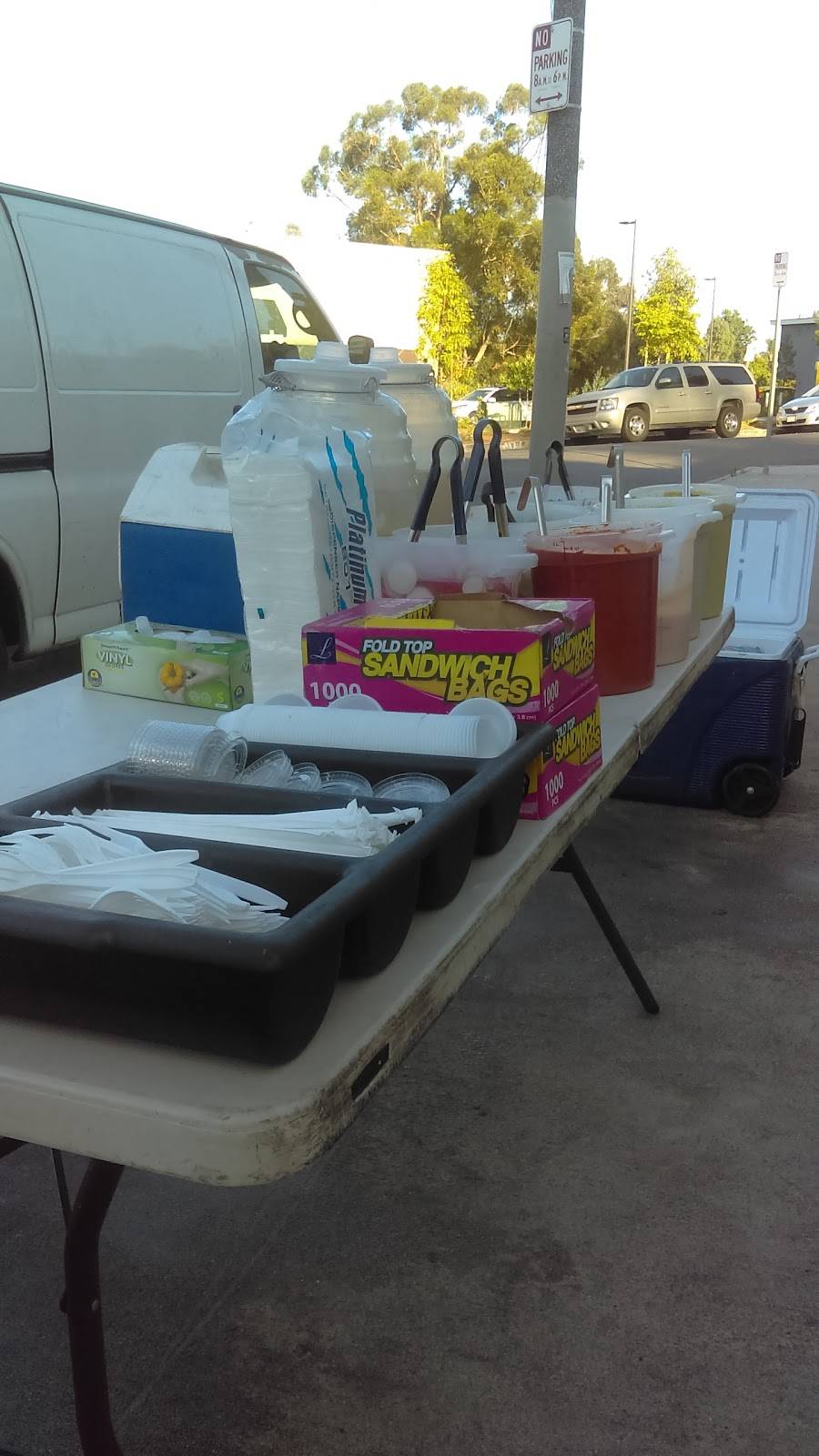 Tacos Los Primos - Lonchera | restaurant | 102 Highbury Ave, Los Angeles, CA 90032, USA | 2138589094 OR +1 213-858-9094