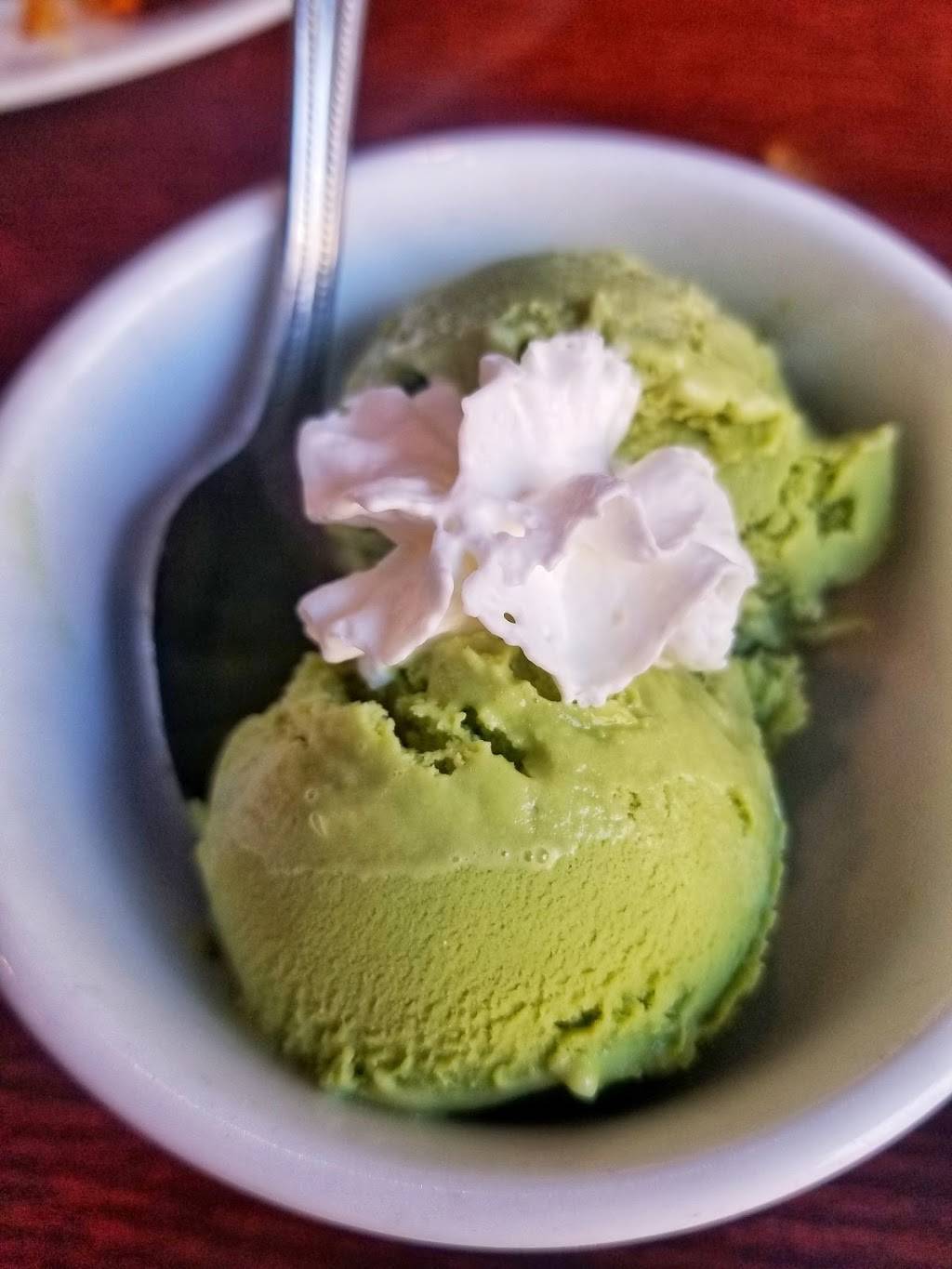 Sakura Teppanyaki & Sushi | restaurant | 730 W Diversey Pkwy, Chicago, IL 60614, USA | 7732482882 OR +1 773-248-2882