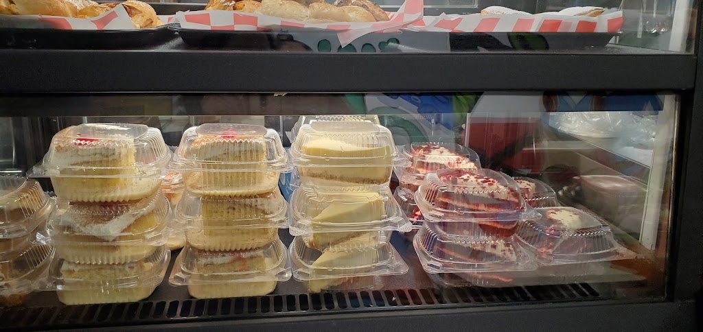 Owls Corner Cafe | restaurant | 2401 North Point Blvd, Dundalk, MD 21222, USA | 4433998196 OR +1 443-399-8196