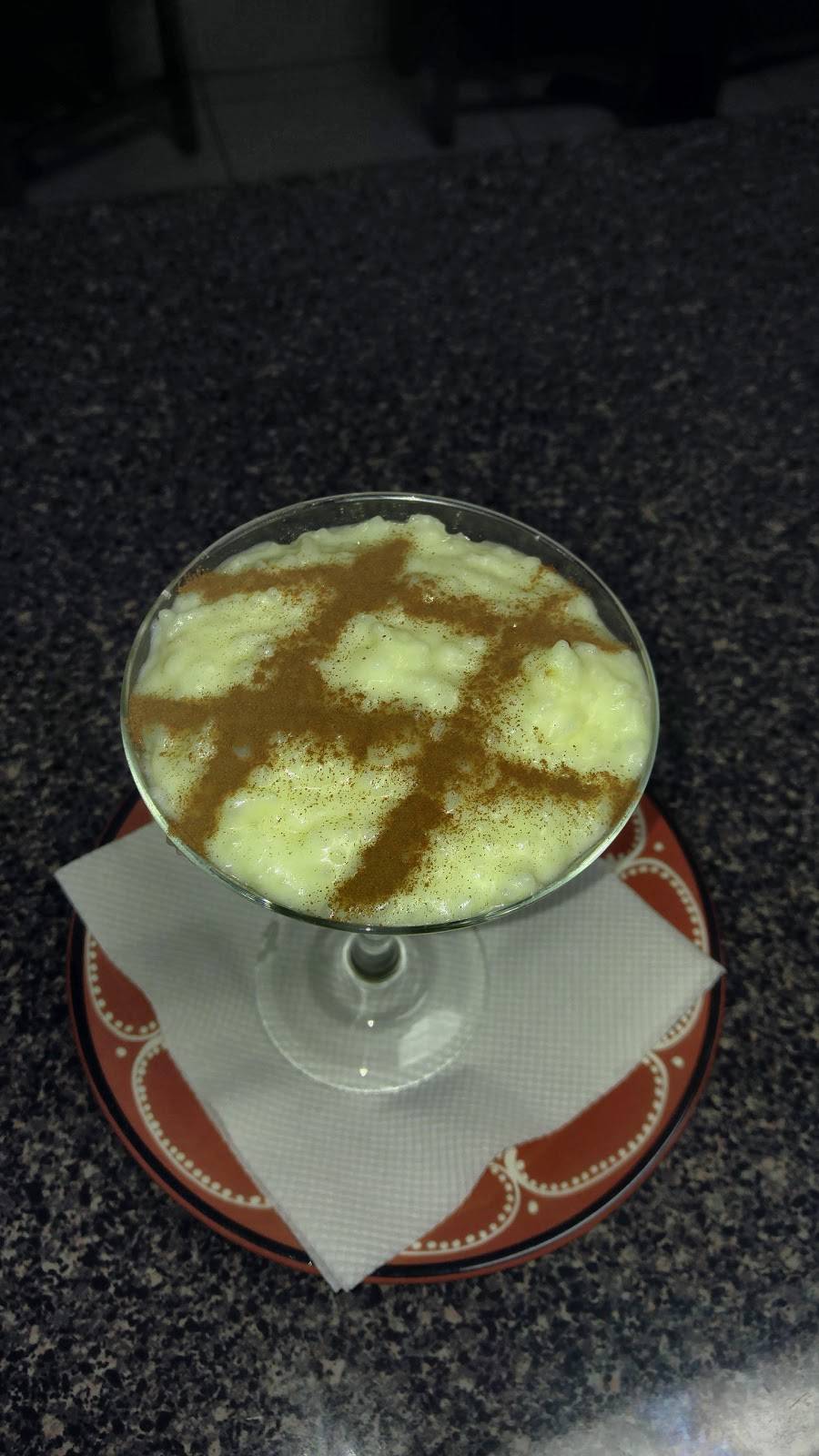 Sabores Tradicionais | restaurant | 1682 St Clair Ave W, Toronto, ON M6N 1H8, Canada | 4165191994 OR +1 416-519-1994