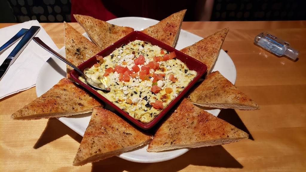 Boston Pizza | restaurant | 550 Rue Jean-Paul-Perrault, Sherbrooke, QC J1L 3A6, Canada | 8195650606 OR +1 819-565-0606