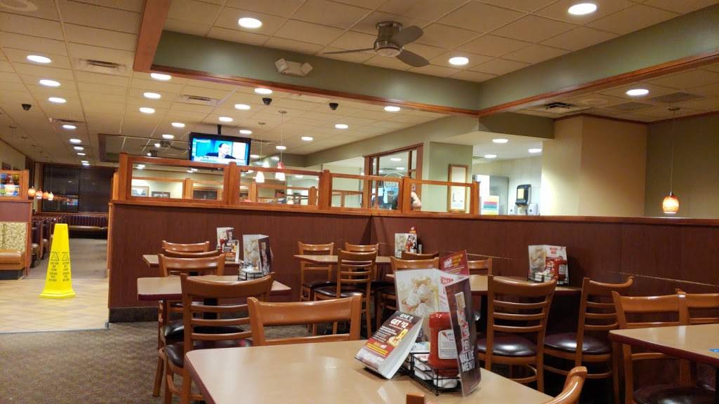 Dennys | restaurant | 1307 N Keller Dr, Effingham, IL 62401, USA | 2173424543 OR +1 217-342-4543