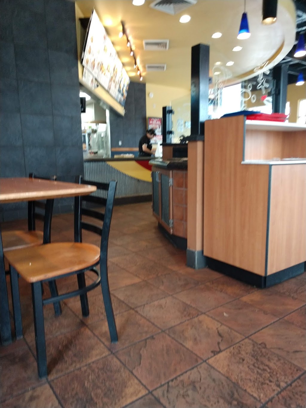 KFC | restaurant | 4580 US-83, Rio Grande City, TX 78582, USA | 9564889444 OR +1 956-488-9444