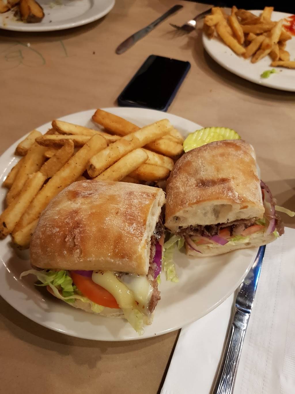 Clyde’s Grill and Bar | restaurant | 642 Providence Hwy, Walpole, MA 02081, USA | 5086602206 OR +1 508-660-2206