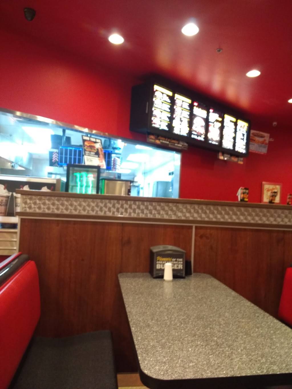 Hardees | restaurant | 380 W Rollins Rd, Round Lake Beach, IL 60073, USA | 2247575185 OR +1 224-757-5185