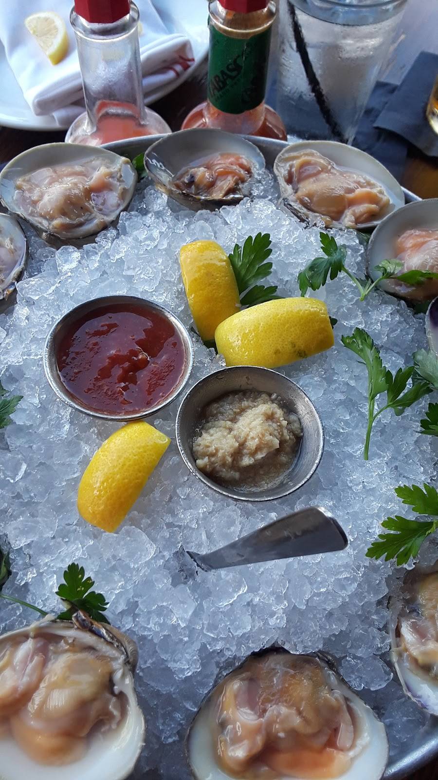 Vinnies | restaurant | 106 Commercial Blvd, Lauderdale-By-The-Sea, FL 33308, USA | 9547728111 OR +1 954-772-8111