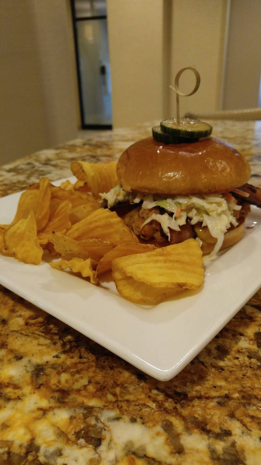 Plaza One Grille | restaurant | 1 Riverfront Plaza, Hamilton, OH 45011, USA | 5138966200 OR +1 513-896-6200