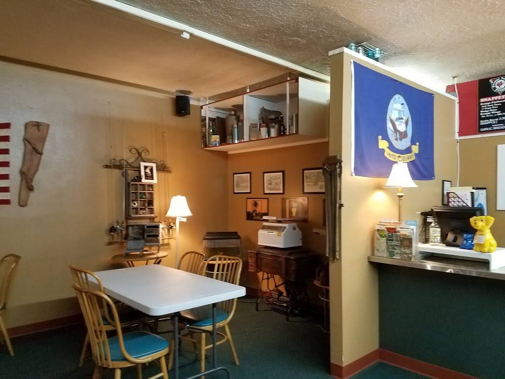 Snappy Tomato Pizza Co | restaurant | 14320 FL-40, Silver Springs, FL 34488, USA | 3526258888 OR +1 352-625-8888