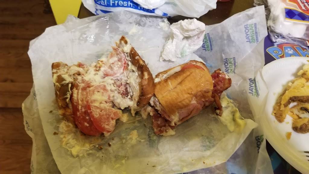 Royal Farms | meal takeaway | 1601 E Churchville Rd, Bel Air, MD 21014, USA | 4104206805 OR +1 410-420-6805