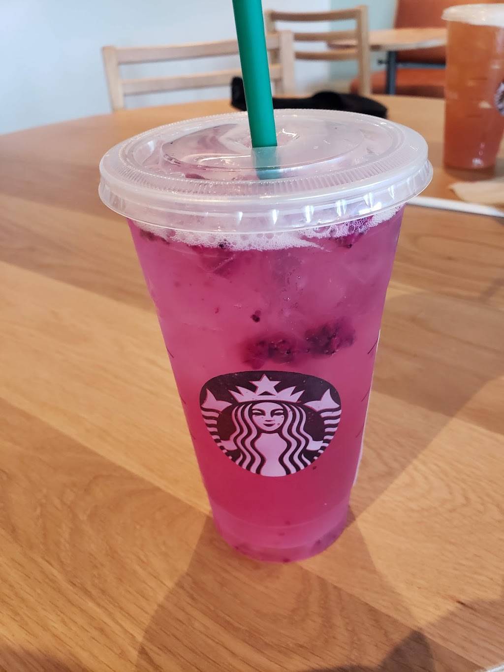 Starbucks | cafe | 8830 36th Ave NE A101, Marysville, WA 98270, USA | 3606517255 OR +1 360-651-7255