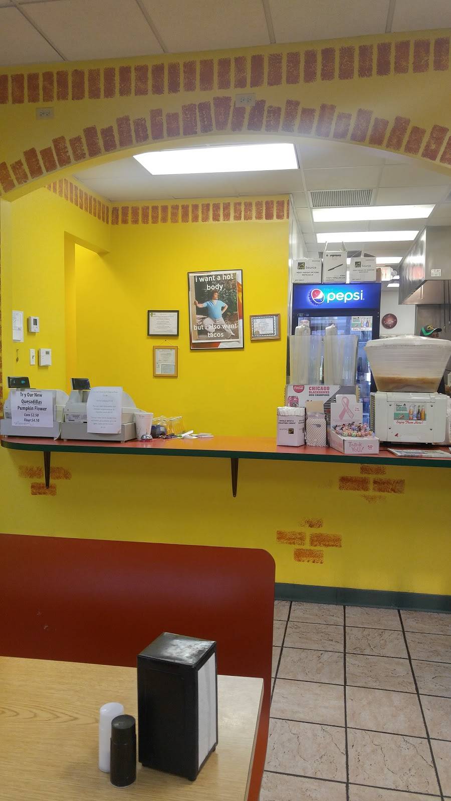 Taco & Burrito Express | restaurant | 516 State Rte 31, McHenry, IL 60050, USA | 8153448215 OR +1 815-344-8215