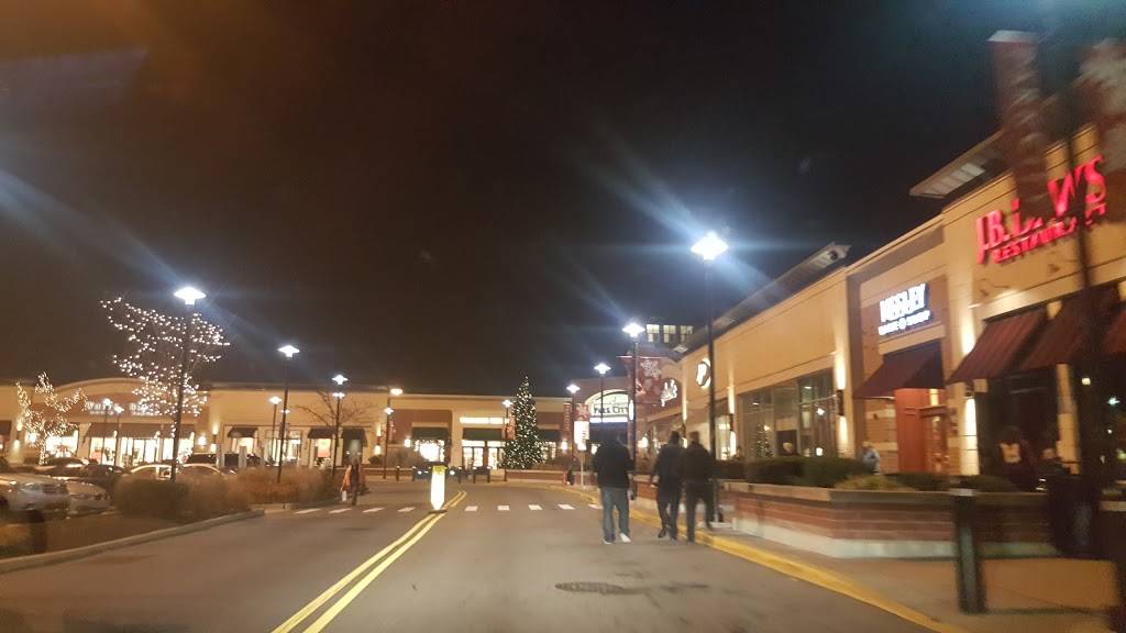 Starbucks | cafe | 142 Park City Center E441, Lancaster, PA 17601, USA | 7173925174 OR +1 717-392-5174