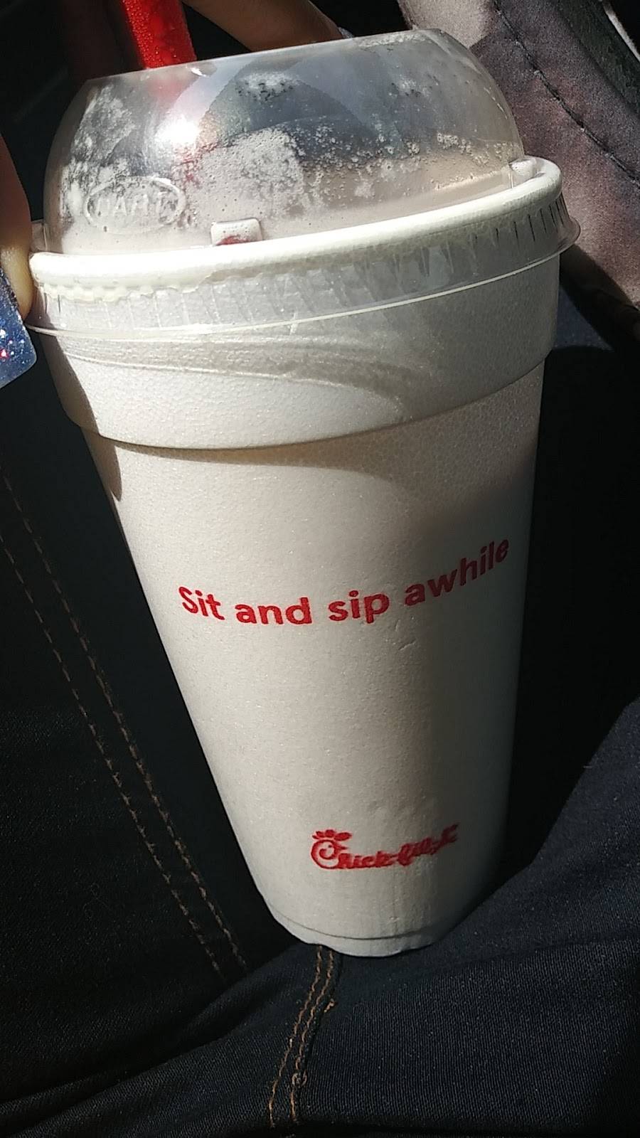 Chick-fil-A | restaurant | 156 S South St, Farmville, VA 23901, USA | 4343150232 OR +1 434-315-0232