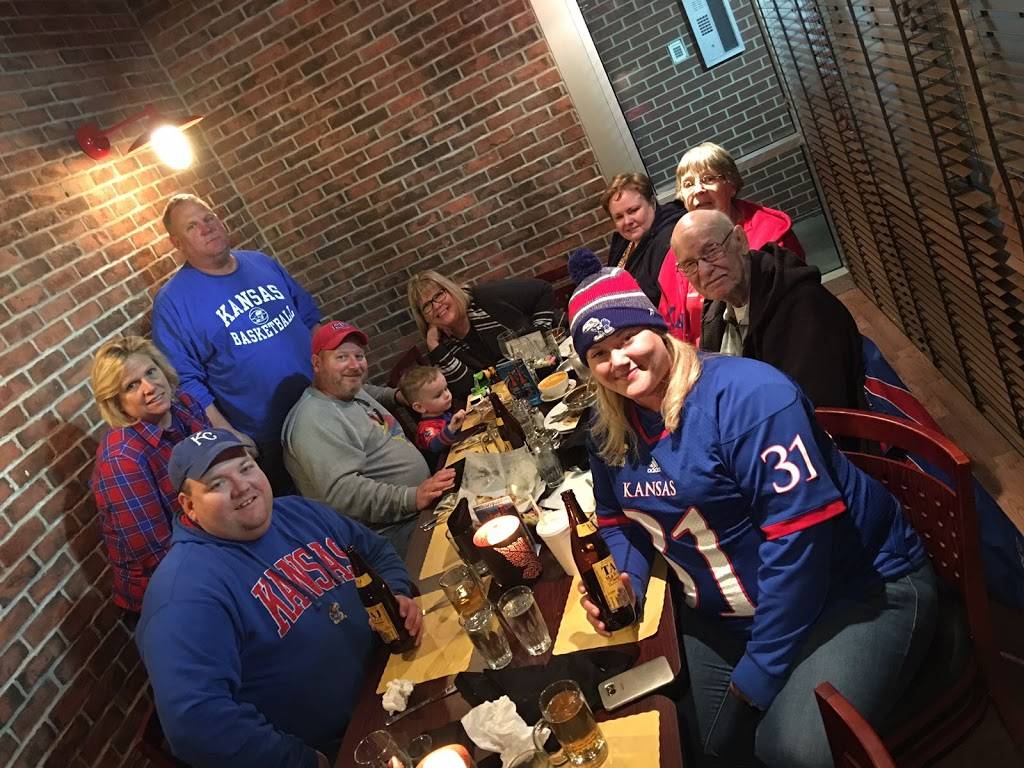 Bayleaf Indian Restaurant and Bar | restaurant | 947 New Hampshire St #120, Lawrence, KS 66044, USA | 7858400855 OR +1 785-840-0855