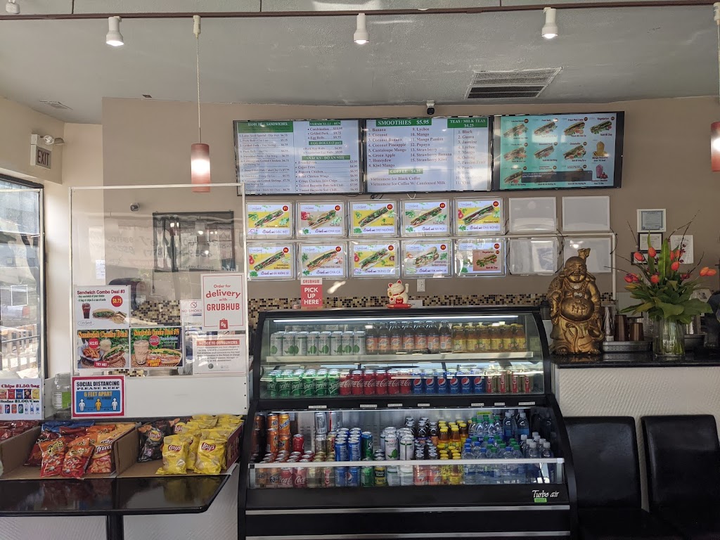 Banh mi Lotus Seed | restaurant | 5100 N Broadway, Chicago, IL 60640, USA | 7735649529 OR +1 773-564-9529