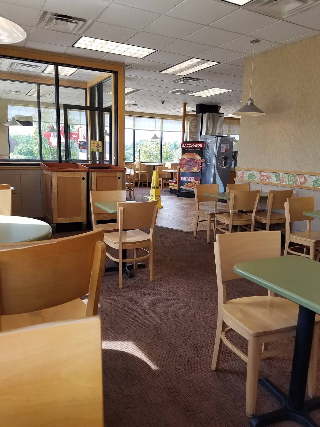 Wendys | restaurant | 1735 Bradford Ln, Normal, IL 61761, USA | 3098884101 OR +1 309-888-4101