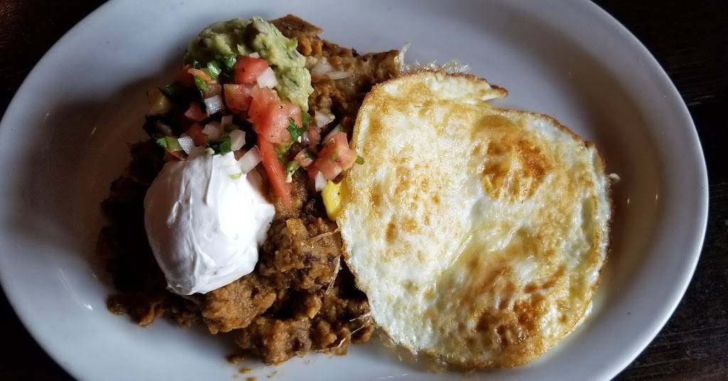 Tinhorn Flats Saloon & Grill | restaurant | 2623 W Magnolia Blvd, Burbank, CA 91505, USA | 8185672470 OR +1 818-567-2470