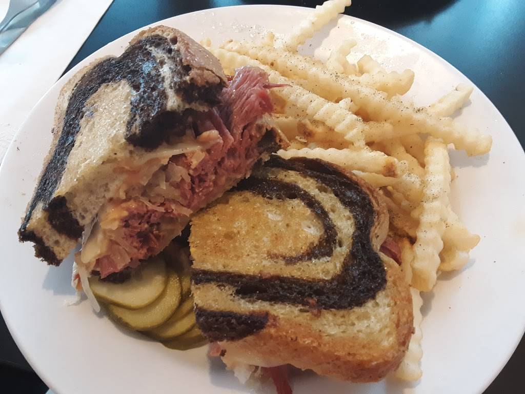 TOOTSIES DINER & CATERING | restaurant | 1125 W Hackley Ave, Muskegon, MI 49441, USA | 2317555005 OR +1 231-755-5005