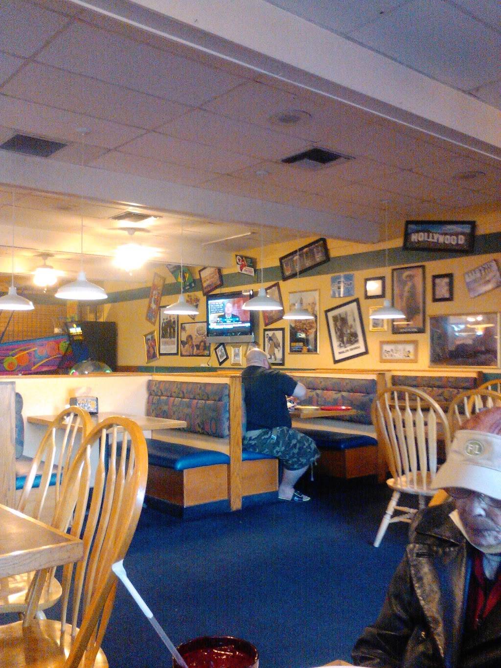 Straw Hat Pizza | meal takeaway | 12552 Central Ave, Chino, CA 91710, USA | 9096271534 OR +1 909-627-1534