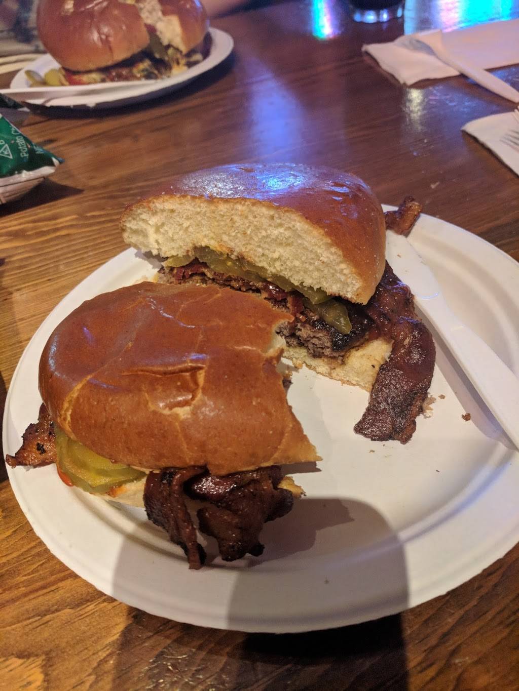 Nicks Tavern | restaurant | 221 Main St, Lemont, IL 60439, USA | 6302576564 OR +1 630-257-6564