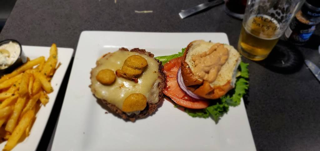 Black Rock Bar & Grill | restaurant | 2745 Fairfield Commons Blvd, Beavercreek Township, OH 45431, USA | 9379880026 OR +1 937-988-0026