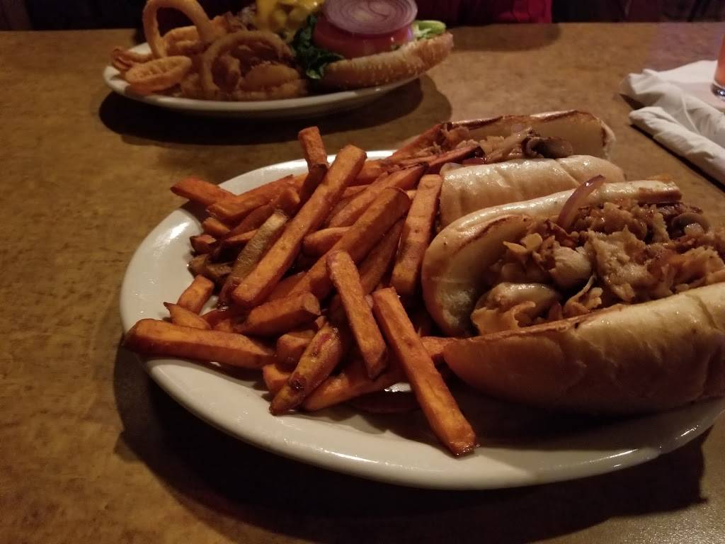 Red Balloon Saloon | restaurant | 29276 Northwestern Hwy, Southfield, MI 48034, USA | 2483523837 OR +1 248-352-3837