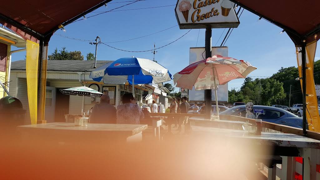 Casse-Croute Chez Jo-Jo | restaurant | 36 Rue Saint Joseph, Gracefield, QC J0X 1W0, Canada | 8194634633 OR +1 819-463-4633