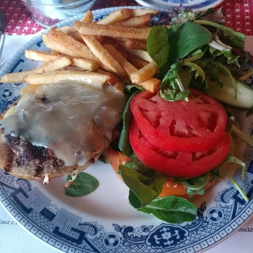 Widow Binghams Tavern | restaurant | 30 Main St, Stockbridge, MA 01262, USA | 4132985545 OR +1 413-298-5545